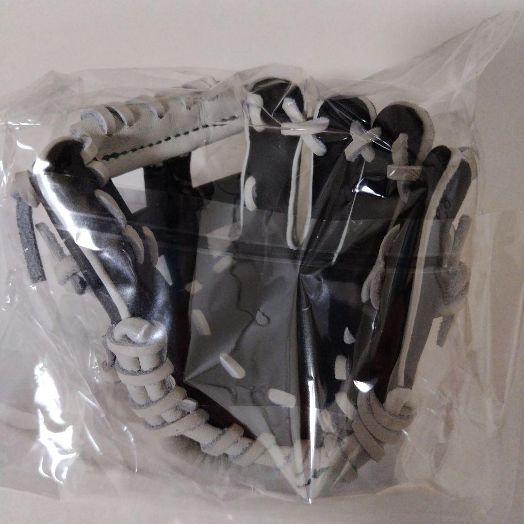 読売ジャイアンツ　吉川尚輝　2025 誕生祭　記念　ミニチュアグラブ