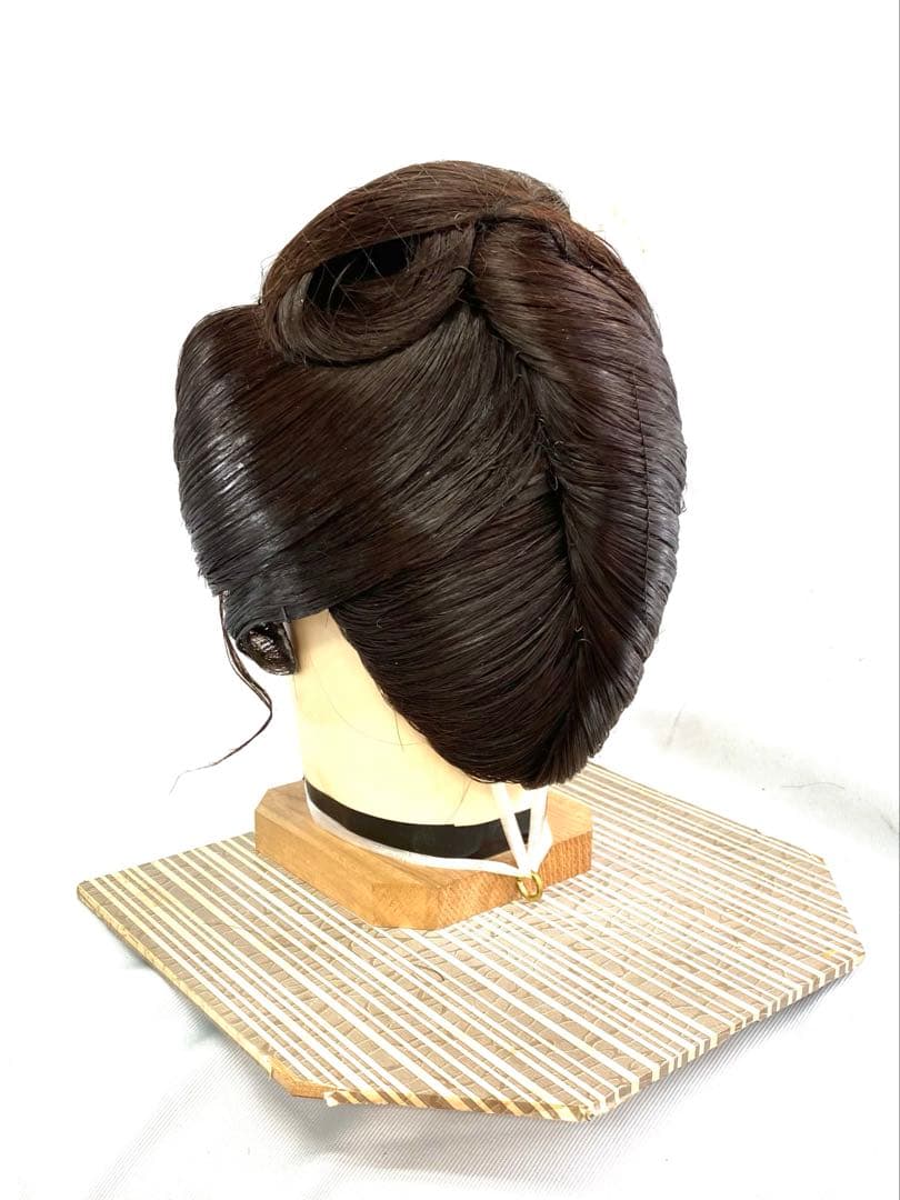 辰巳7号サイズ(編み無しタイプ)夜会巻き、中古舞踊かつら、大衆演劇かつら、簪付き