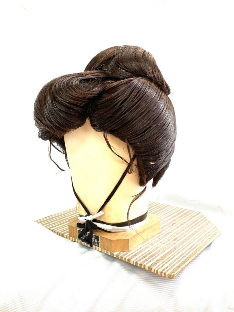 辰巳7号サイズ(編み無しタイプ)夜会巻き、中古舞踊かつら、大衆演劇かつら、簪付き