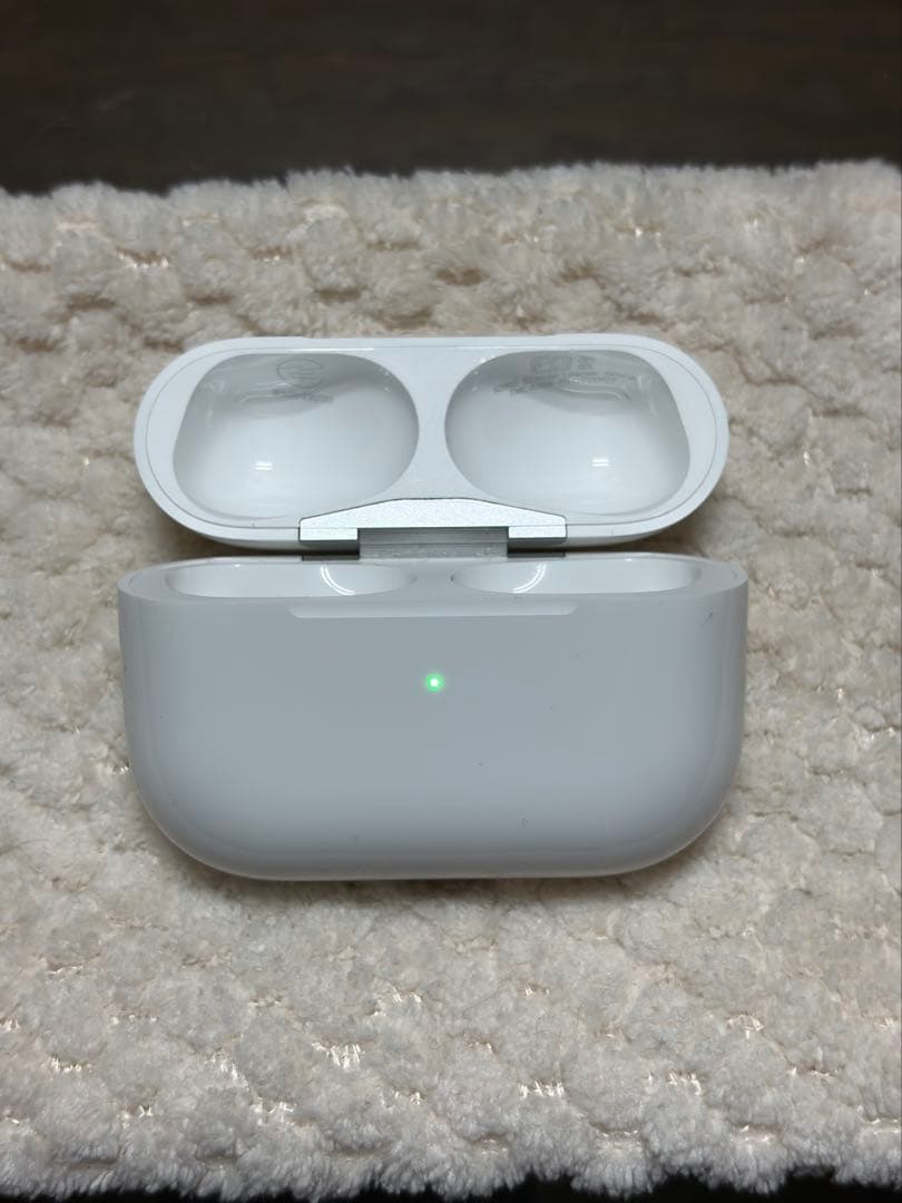 【美品】AirPods Pro（第2世代）充電ケーブル・イヤーチップ付動作確認済