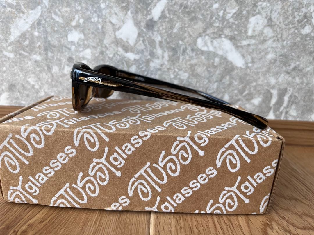 stussu マイケルモデル　サングラス