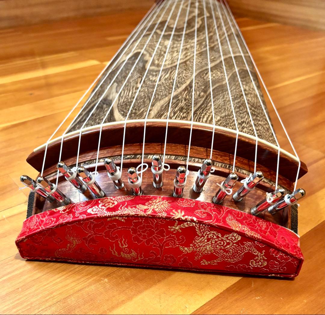 琴(コンパクトサイズ) 13弦 139cm すだれ彫り 琴柱/カバー/ケース