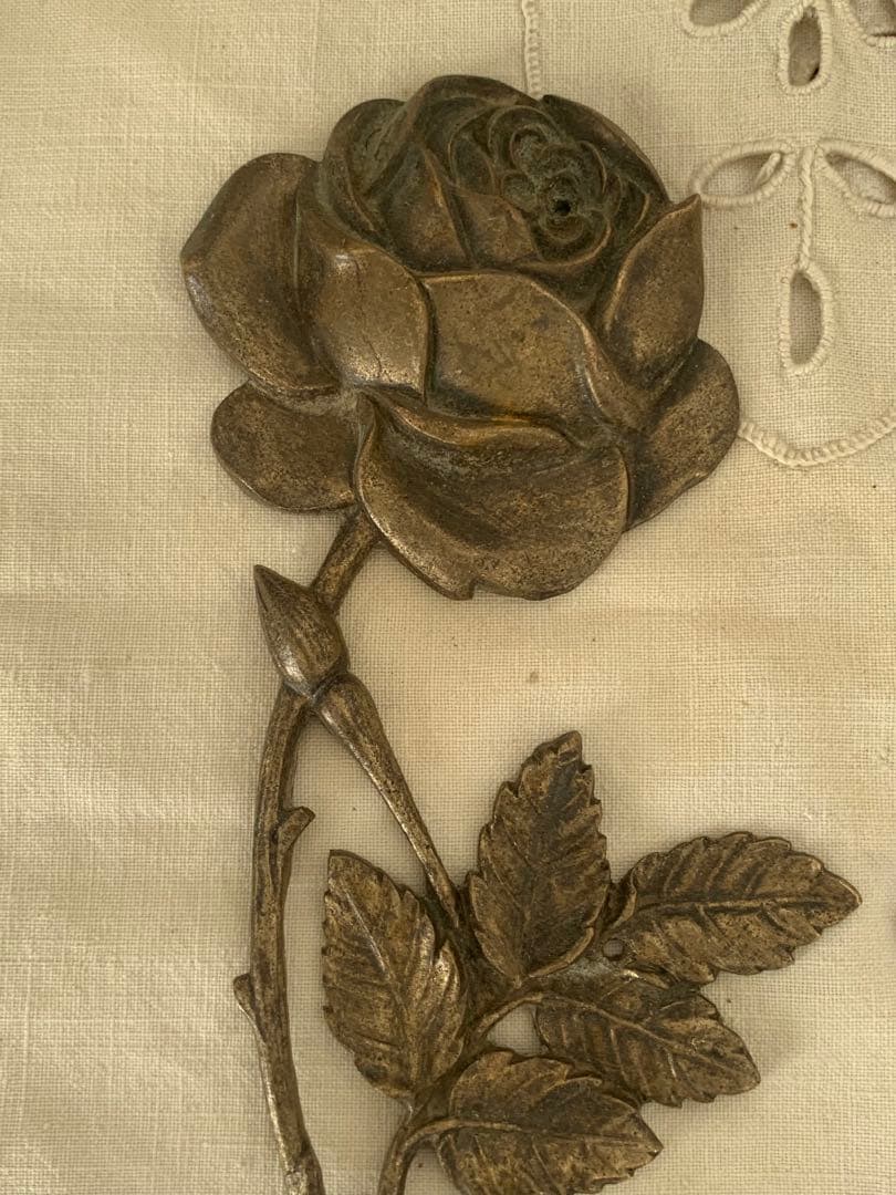 フランスアンティーク　金属製装飾　薔薇　ペア　ブロカント