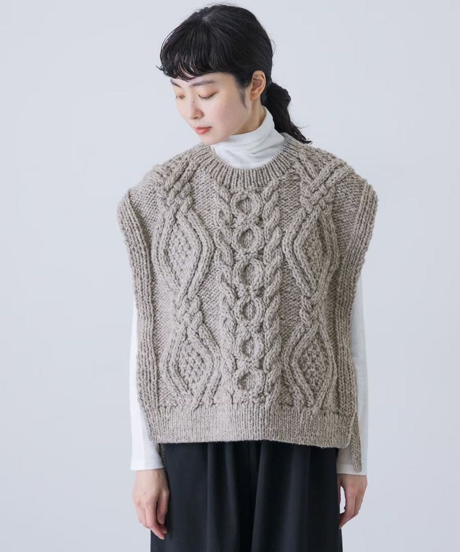 【今晩1500円引き】かぐれ　ペルーアランニットベスト　2025AW タグ付き