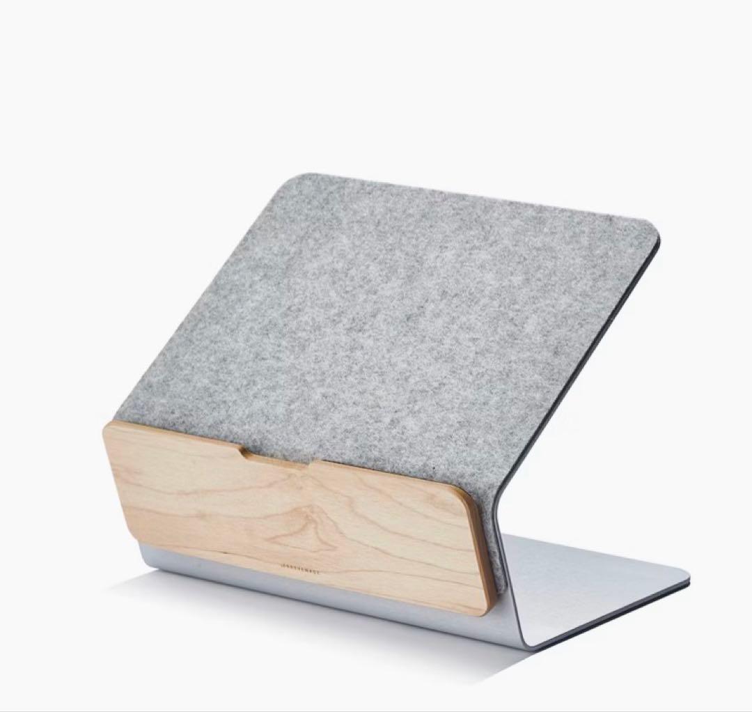 【美品】 Grovemade Wood Laptop Riser（Maple）