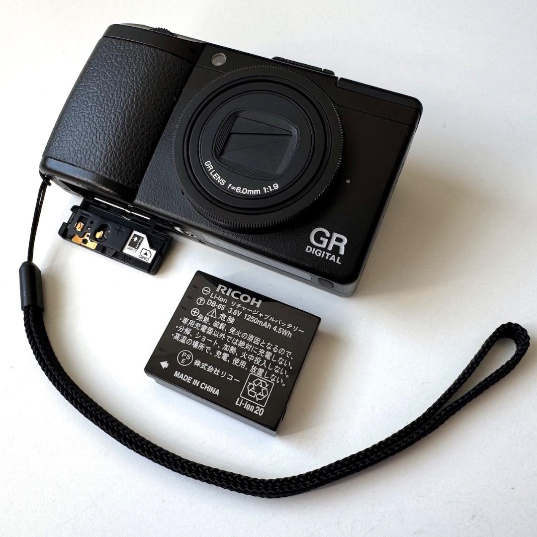リコーRICOH GR Digital III GH-2フードアクセサリー付属