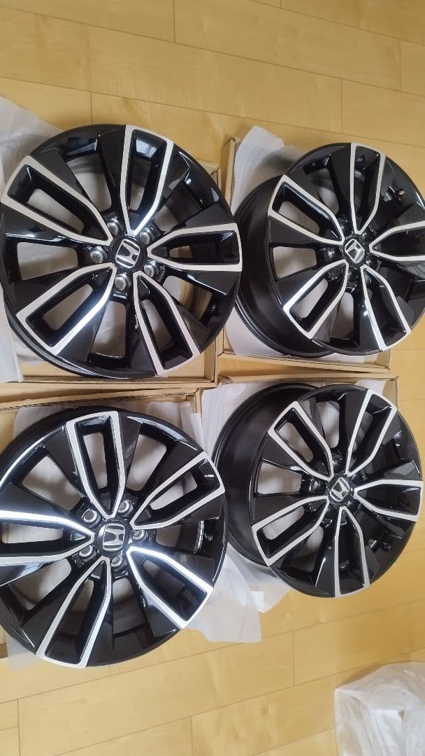 ホンダ ヴェゼル　18インチ 純正ホイール4本 新車はずし VEZEL