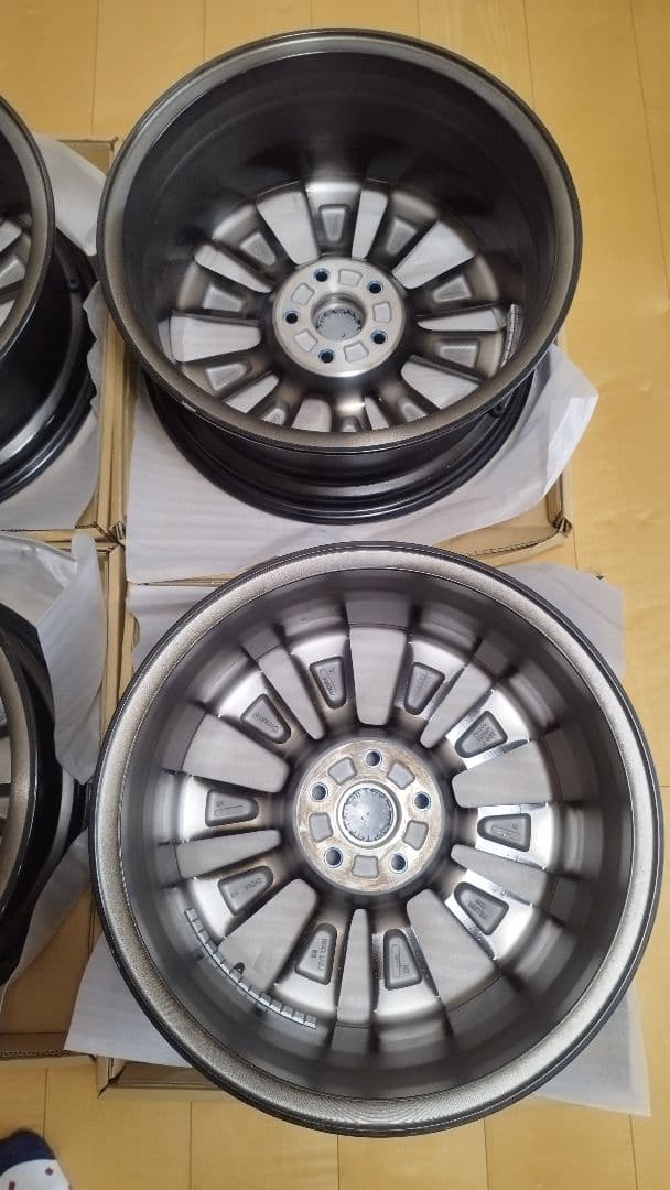 ホンダ ヴェゼル　18インチ 純正ホイール4本 新車はずし VEZEL