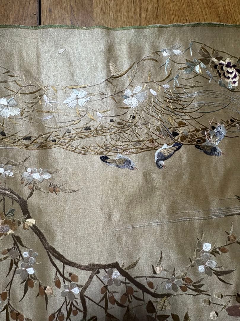 シルク生地？刺繍　181cm×45.5cm ベージュ