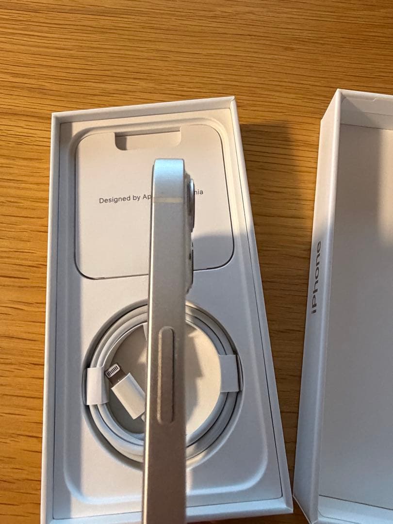 iPhone13 ホワイト 128GB SIMフリー