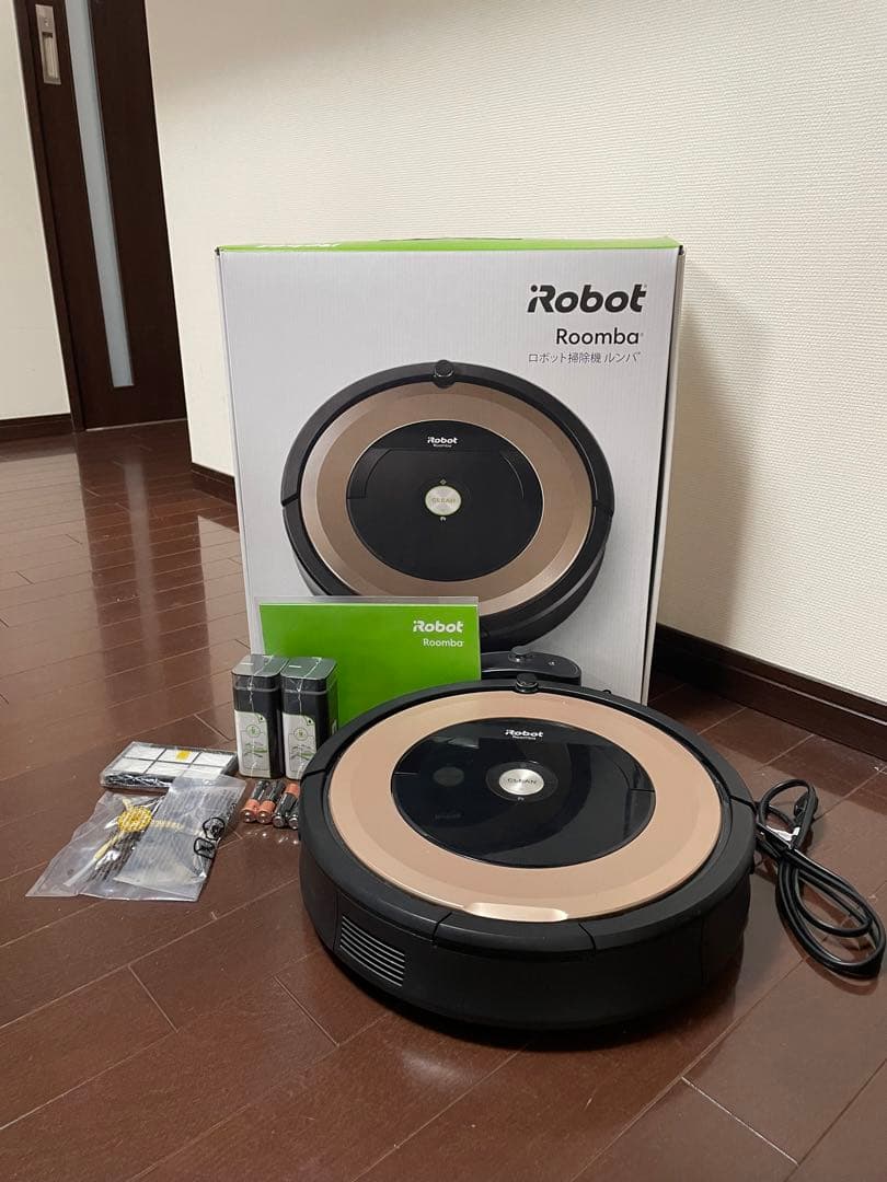 【中古】iRobot Roomba 892 本体と付属品