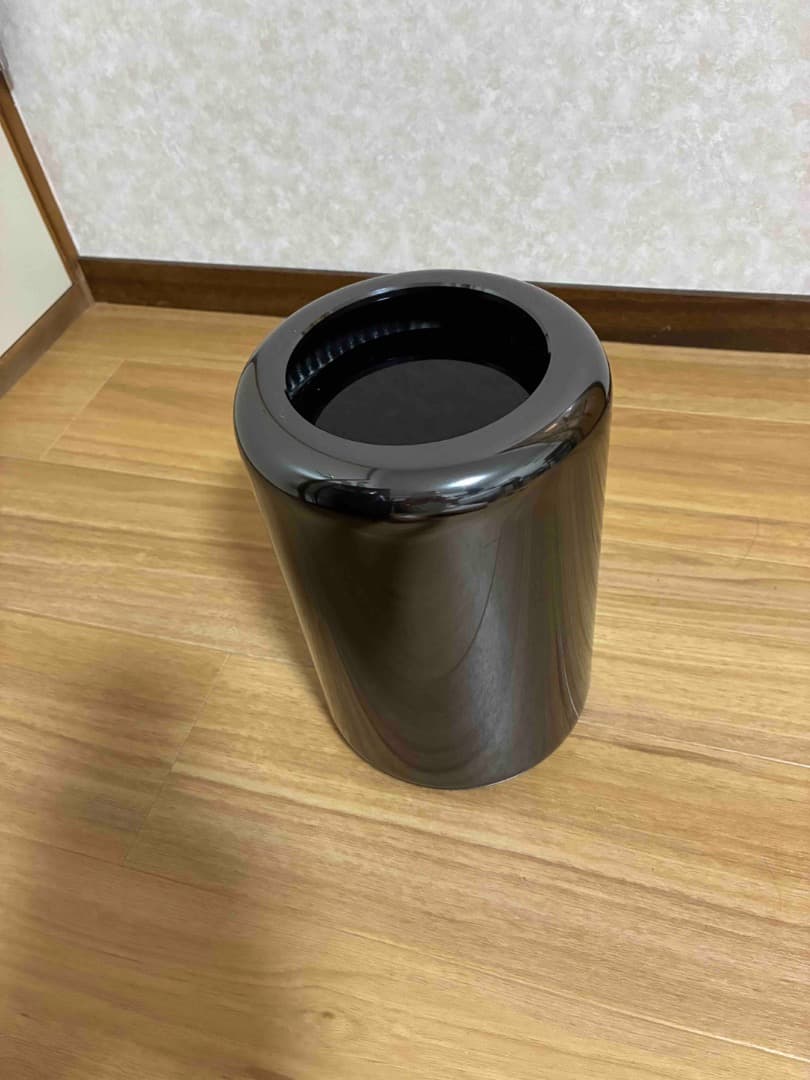 Mac Pro (Late2013) 3GHz 8コア メモリ32GB