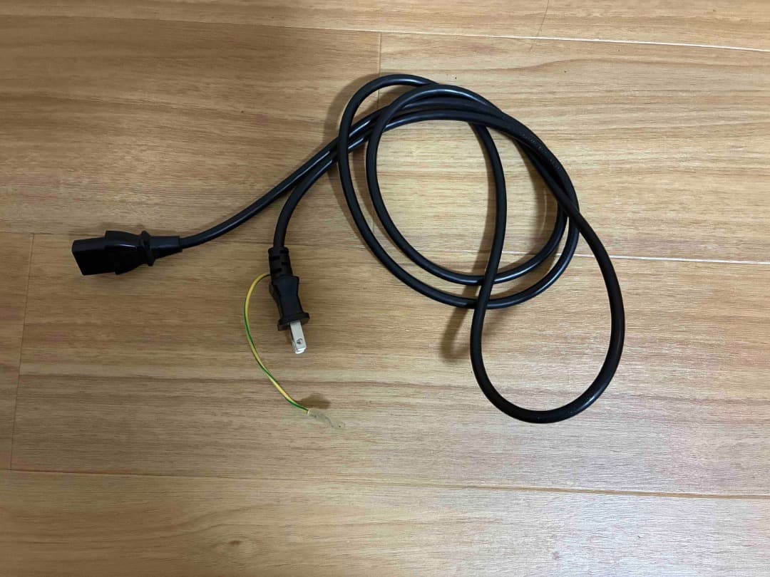 Mac Pro (Late2013) 3GHz 8コア メモリ32GB