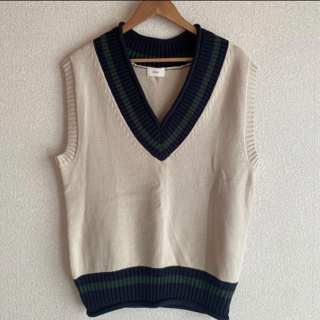新品未使用CREDONAチルデンニットベスト　クレドナ　秋冬