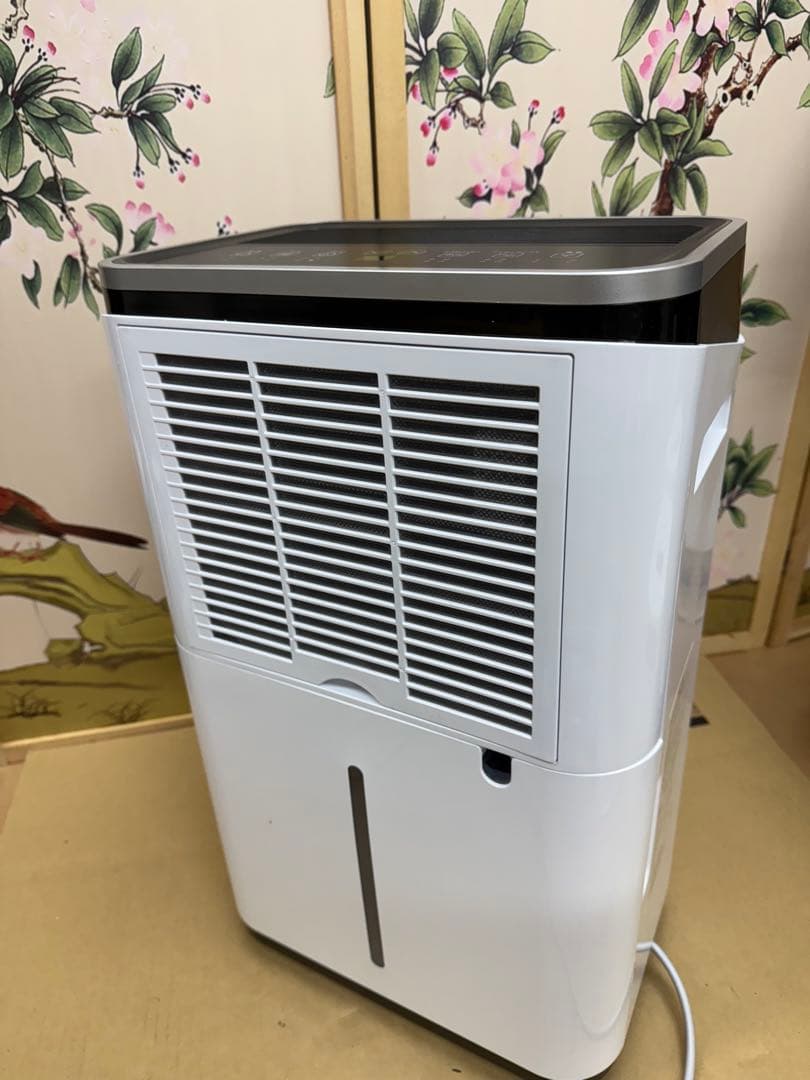 Lysin コンプレッサー式除湿機 22L LS-QJ01A 2023年製