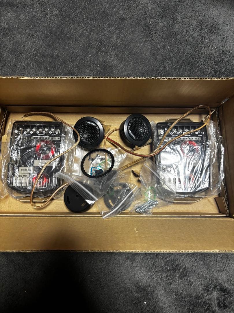 FOCAL ACCESS 130AS スピーカー