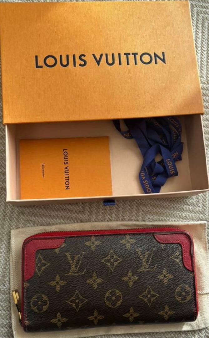LOUIS VUITTONルイヴィトン モノグラム レティーロラウンド長財布