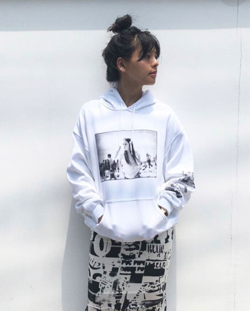 トップス HOLIDAY Joe Szabo PHOTO HOODIE