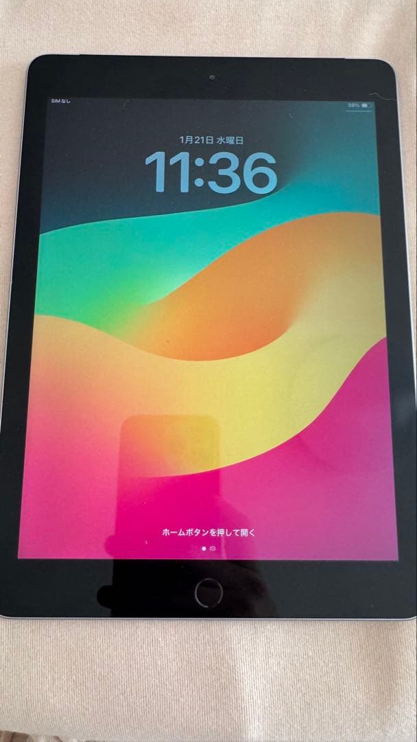 Apple iPad 6世代10.2インチ シルバー