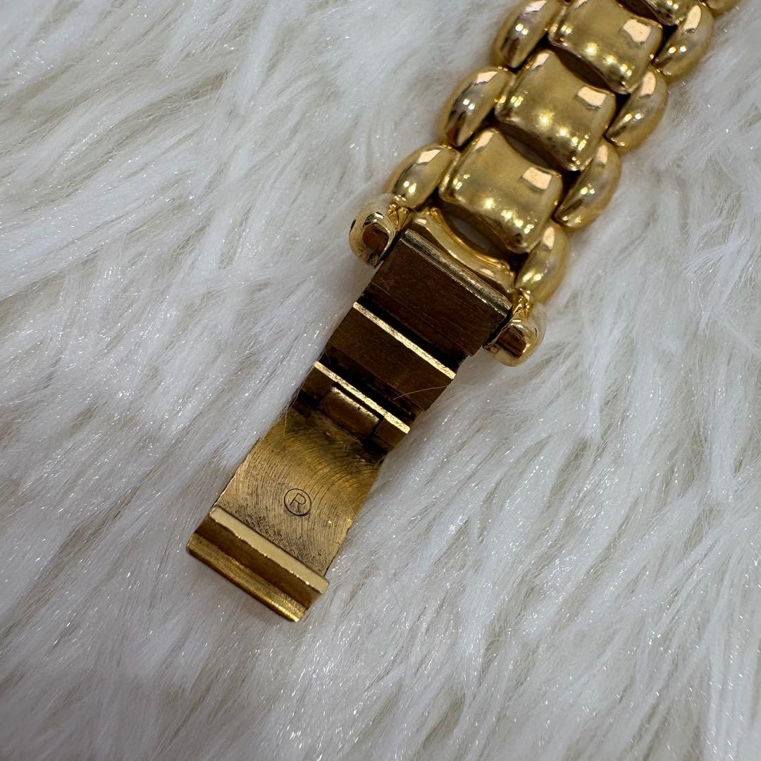 【希少】Fendi 700L QZ シェルブラック文字盤 時計 ゴールド