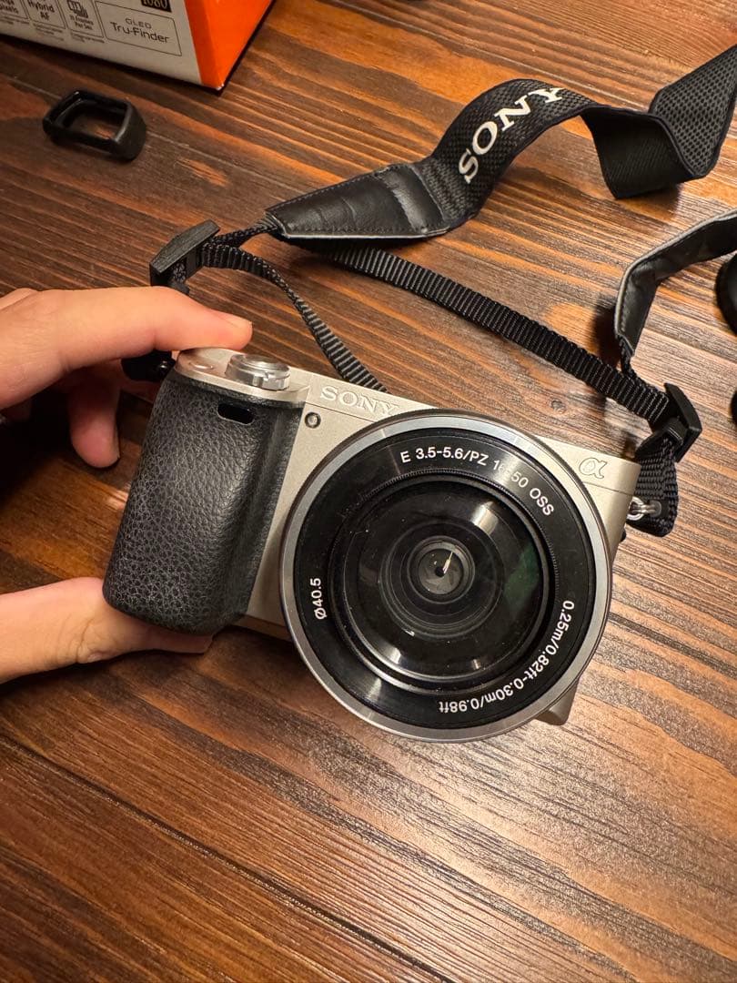 SONY α6000 ミラーレスカメラ ダブルズームレンズキット
