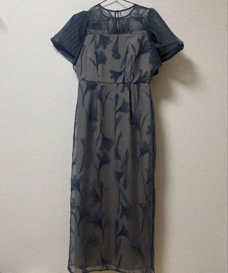 値下げ・サーキュラースリーブフラワードレス niana LE’RURE Mサイズ