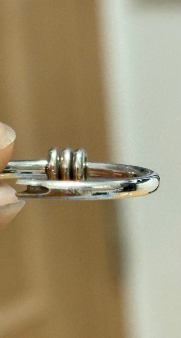 スピネリキルコリン　フープピアス