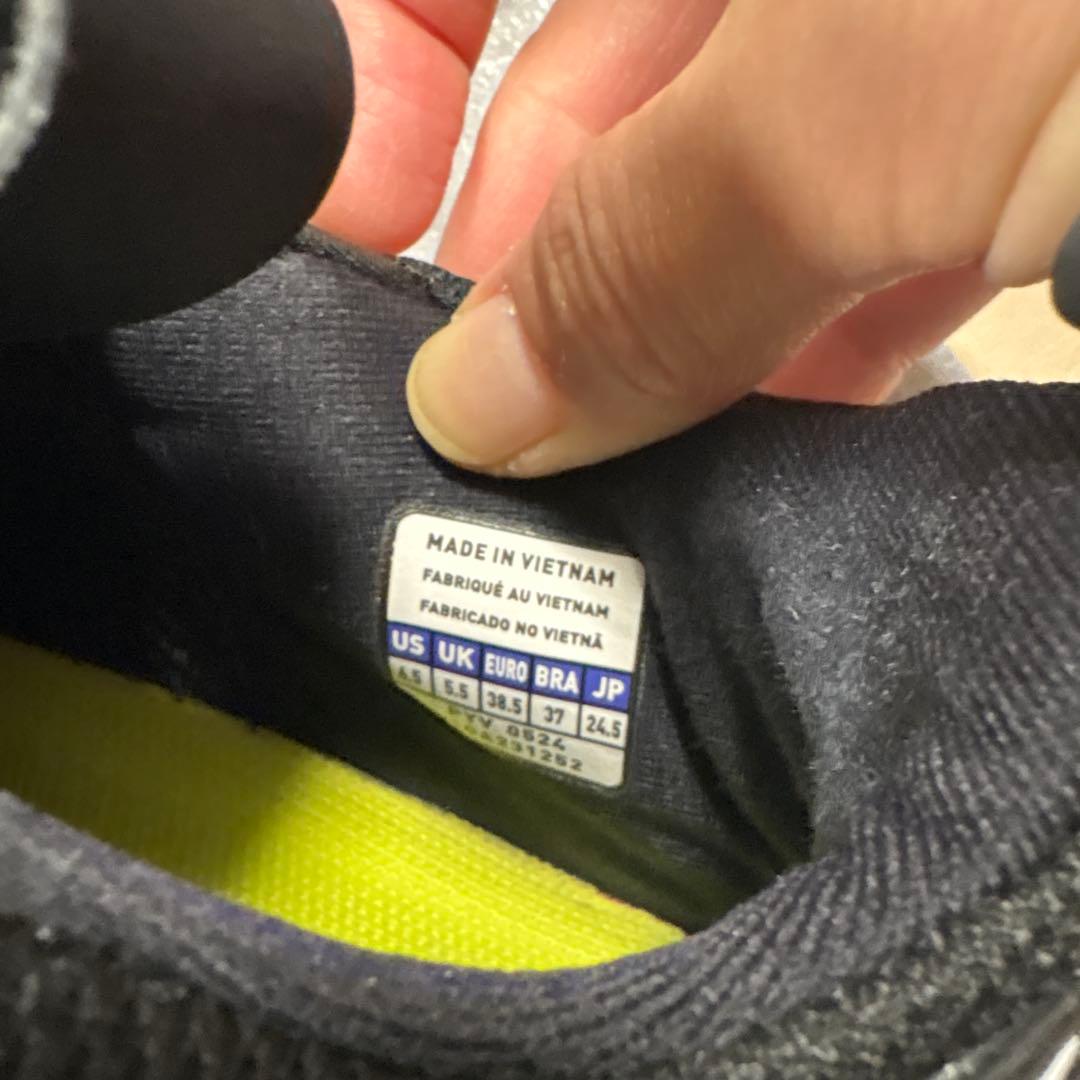 Mizuno バレーボールシューズ ブラック/イエロー24.5センチ