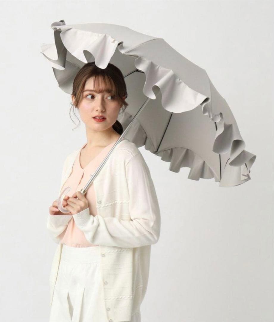 【新品同様✨】ランバン オン ブルー ラッフルフリル 折りたたみ傘 楽折り
