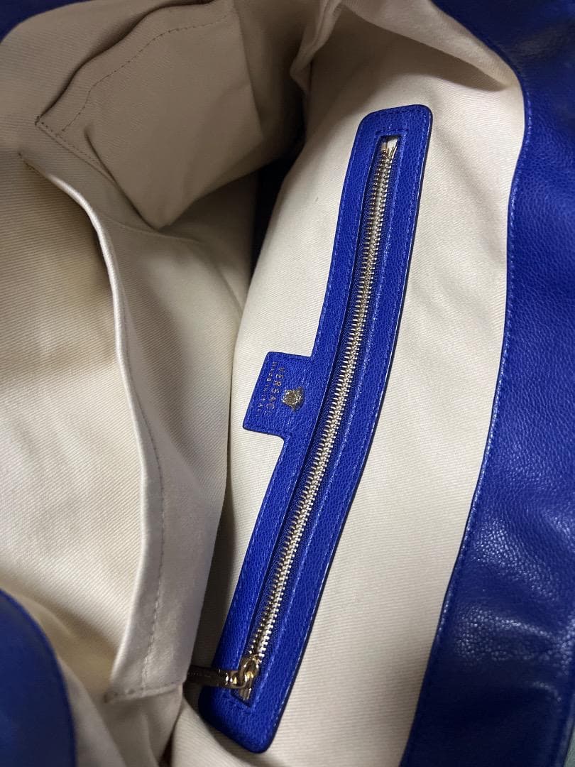 値下げなし【即購入OK】ヴェルサーチェ（Versace）レザーバッグ