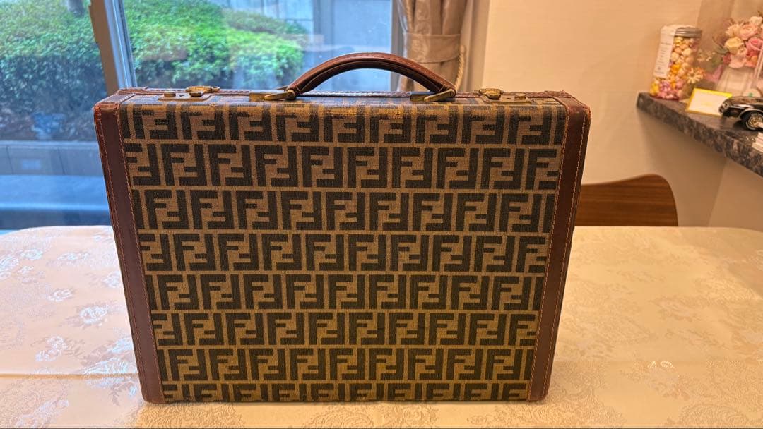 み*ー様 FENDI ヴィンテージ　フェンディ　ズッカ柄　アタッシュケース