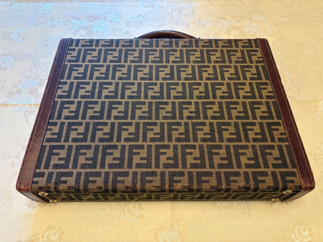 み*ー様 FENDI ヴィンテージ　フェンディ　ズッカ柄　アタッシュケース