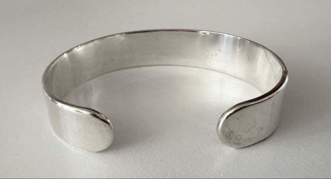 インディアンジュエリー ナバホ ナターシャペシュラカイ スタンプ バングル