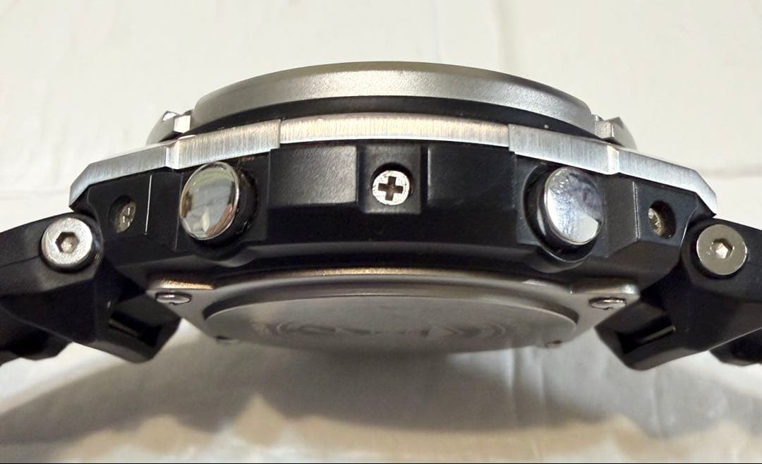 国内正規品 カシオ Gショック5444 GST-W110 ソーラー電波時計