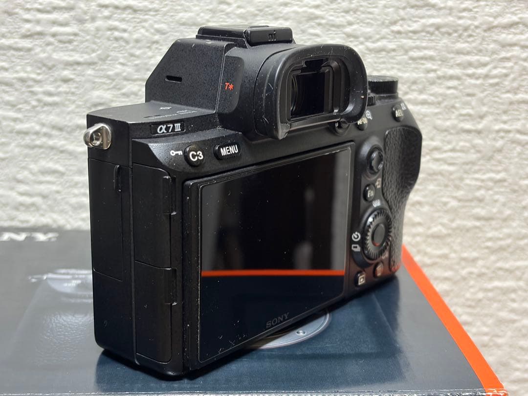 SONY α7 III ボディ ミラーレス一眼カメラ【ILCE-7M3】