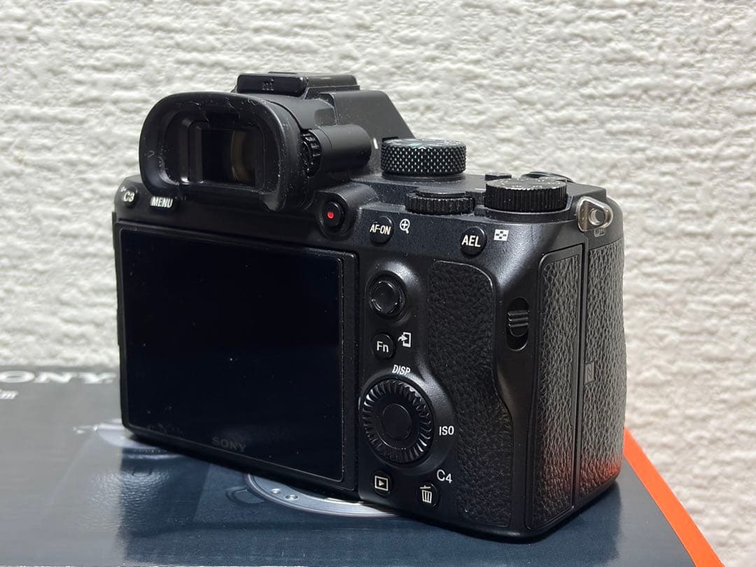 SONY α7 III ボディ ミラーレス一眼カメラ【ILCE-7M3】