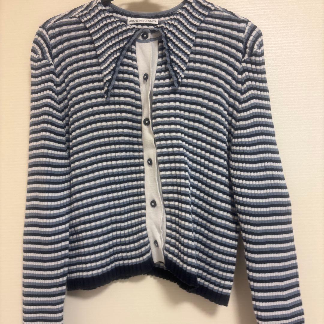 sua　AKANE UTSUNOMIYA襟付きニットカーディガン