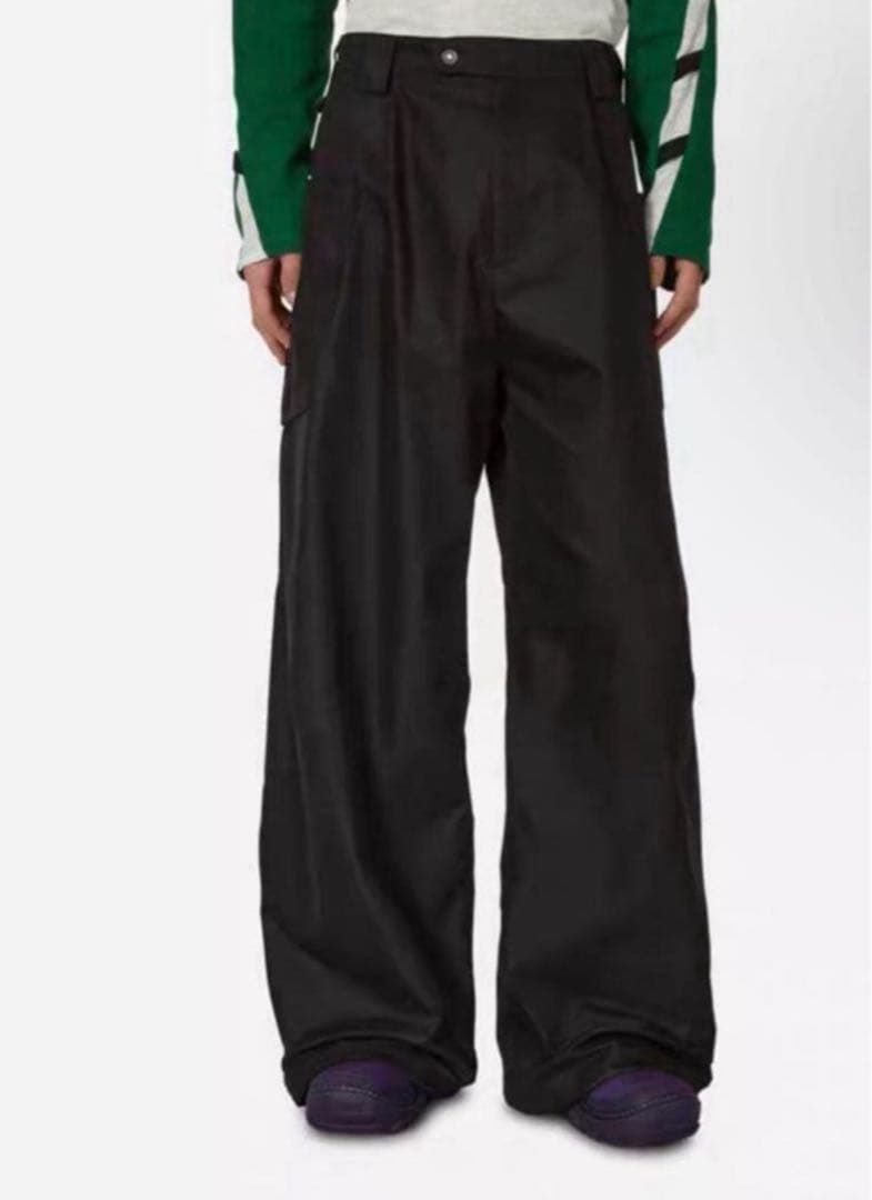 ブラック ワイドパンツ