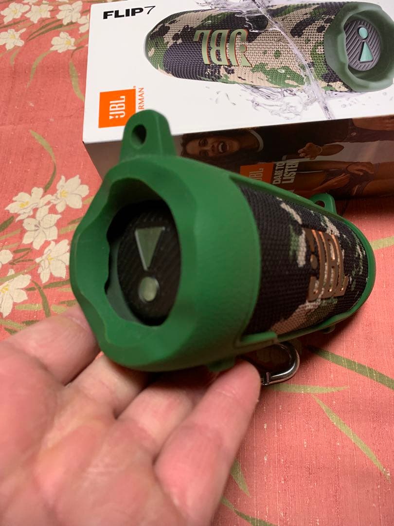 ‼️最終お値引き‼️JBLFLIP7SQUAD ブルート ウーススピーカースクワッド