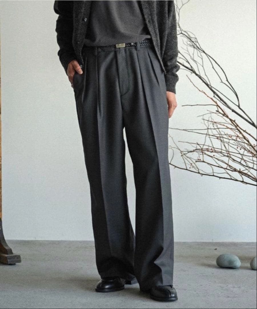 完売商品shiun SサイズSTRAIGHT TUCK TROUSERS