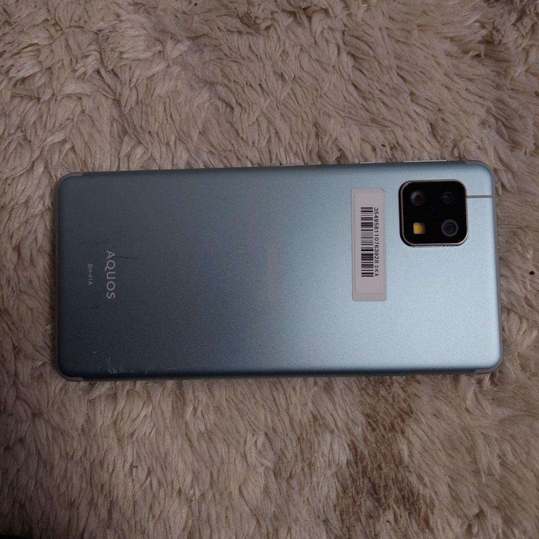 スマートフォン本体！AQUOSSENSE4　SH-41A