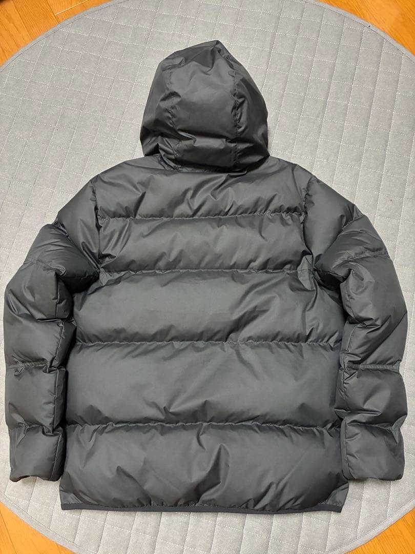 NIKE STORM-FIT ダウンジャケット　Lサイズ　美品