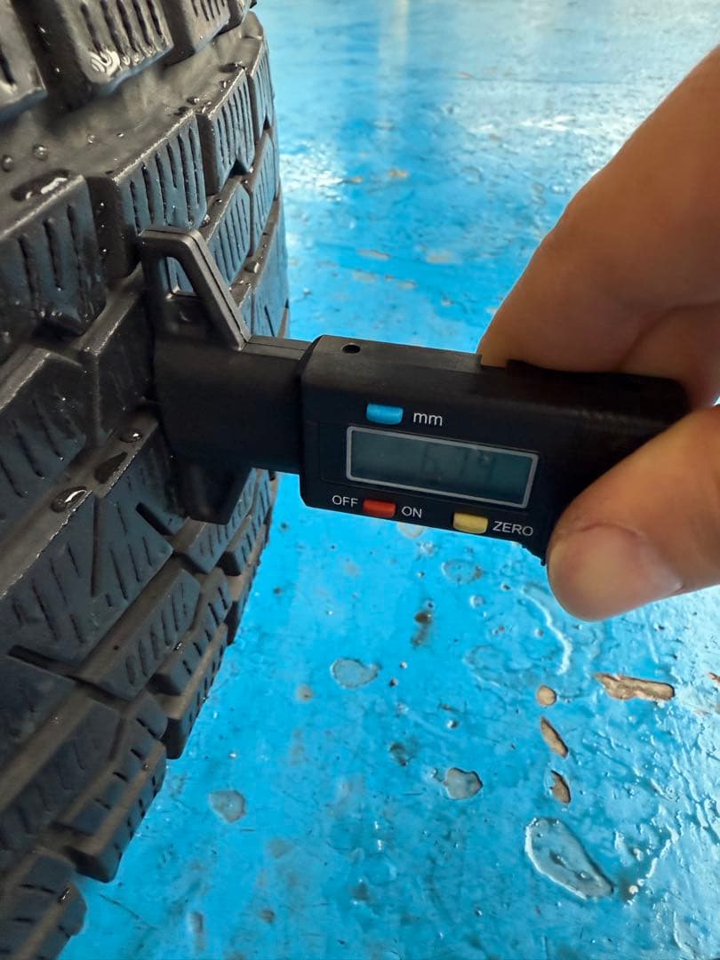 スタッドレスタイヤ ice GUARD G075 215/70R16