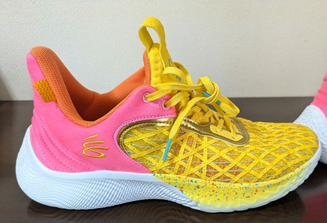 アンダーアーマー　カリー フロー 9 セサミストリート　27.5cm