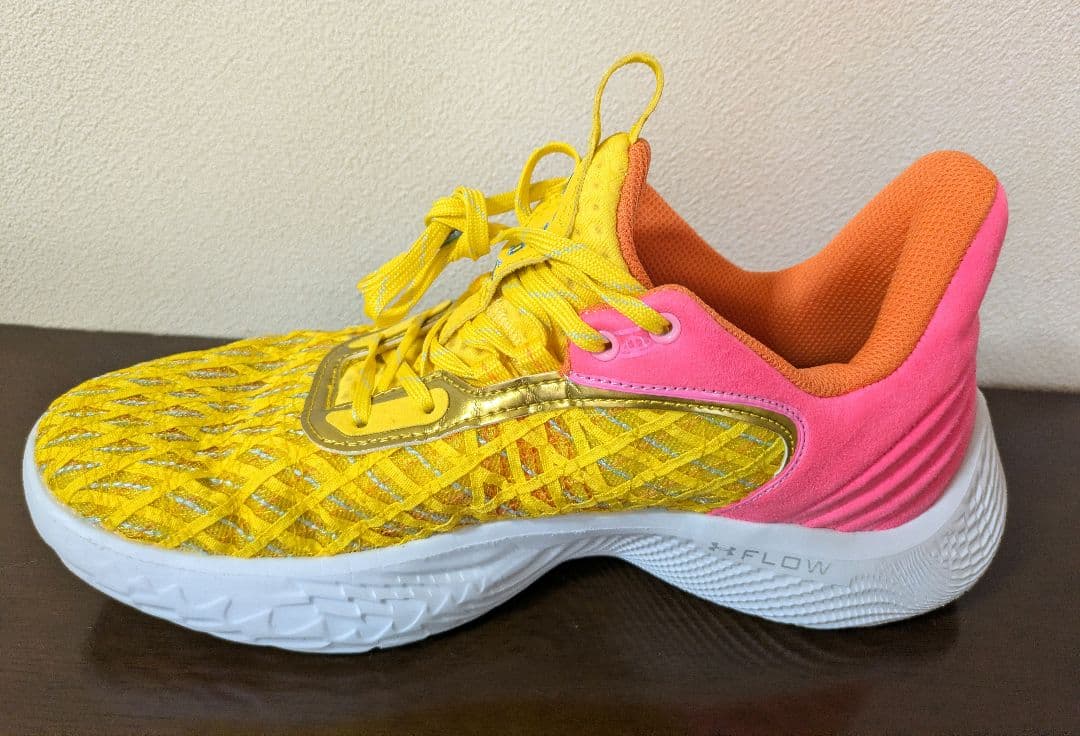 アンダーアーマー　カリー フロー 9 セサミストリート　27.5cm