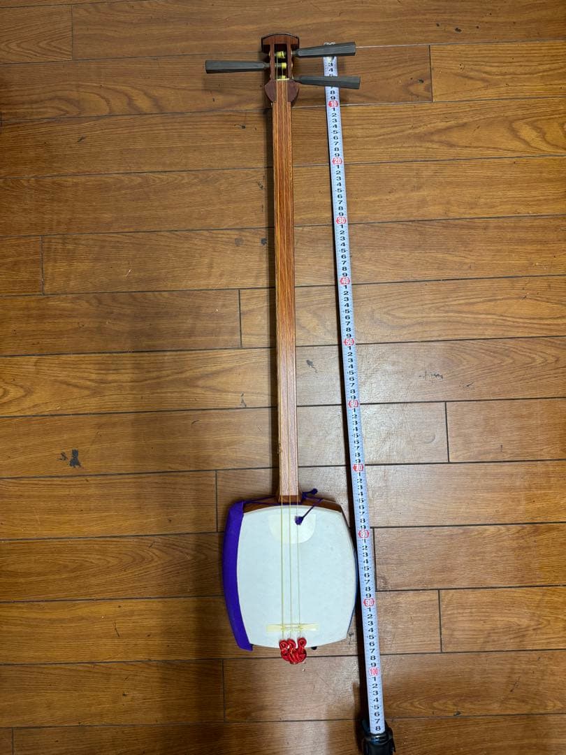 三味線　ハードケース付き　備品付き　弦楽器