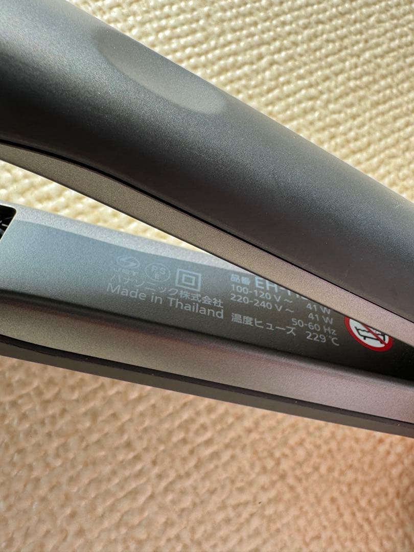 Panasonic ストレートアイロン　ナノケア EH-HS0J