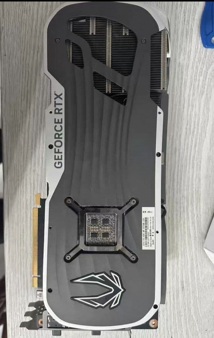 グラフィックボード・グラボ・ビデオカード GeForce RTX 4090 AMP Extreme AIRO
