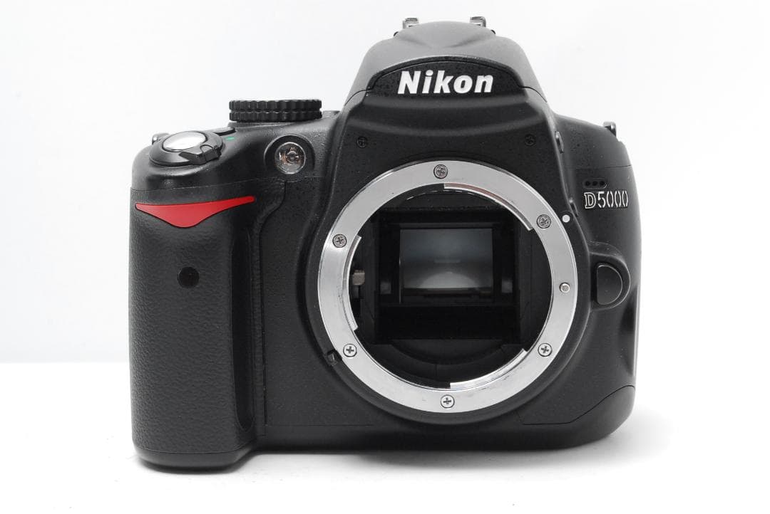 【新品級ショット数】Nikon D5000　スマホ転送　動画・自撮りOK