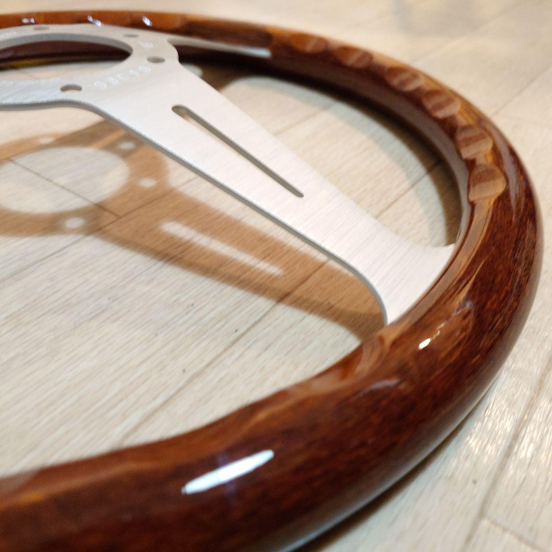 BN  ステアリングホイール